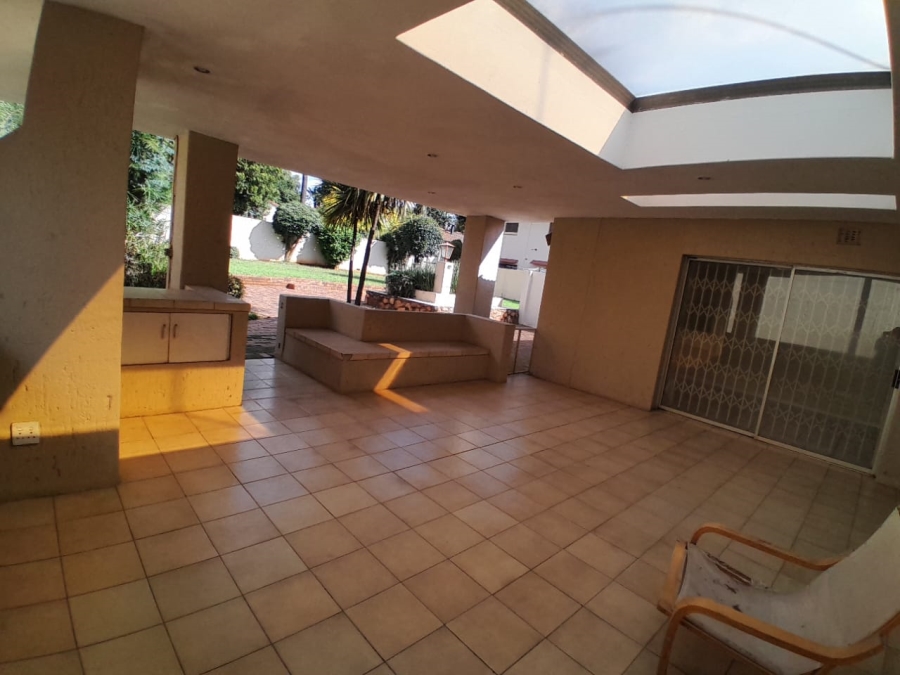10 Bedroom Property for Sale in Bedfordview Gauteng