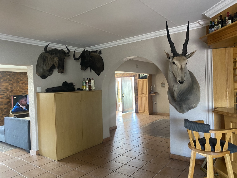 To Let 4 Bedroom Property for Rent in General Albertspark Gauteng
