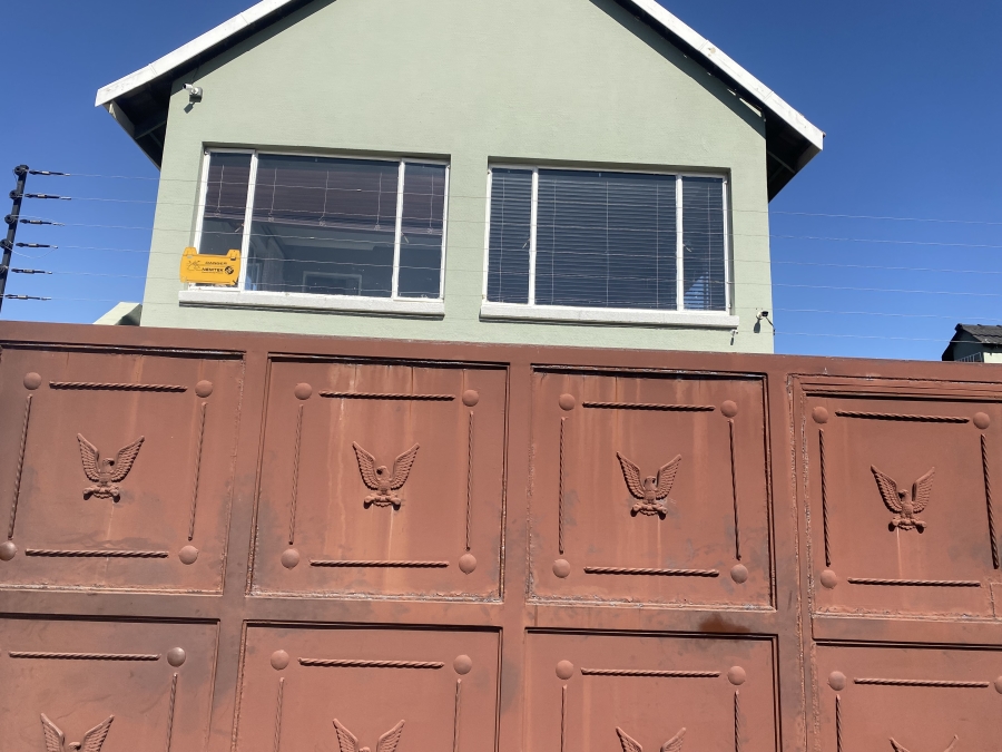To Let 4 Bedroom Property for Rent in General Albertspark Gauteng