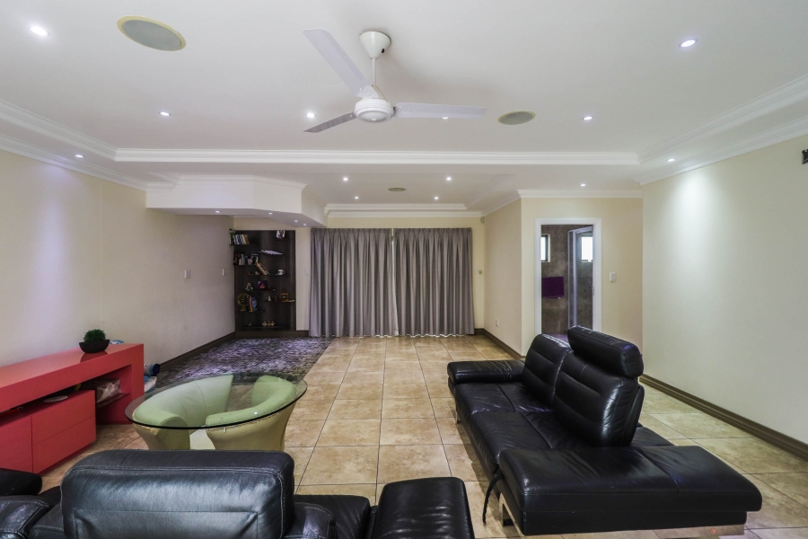 To Let 4 Bedroom Property for Rent in Linmeyer Gauteng