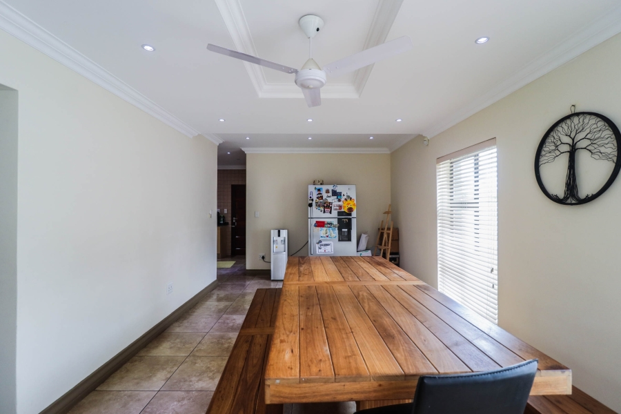 To Let 4 Bedroom Property for Rent in Linmeyer Gauteng