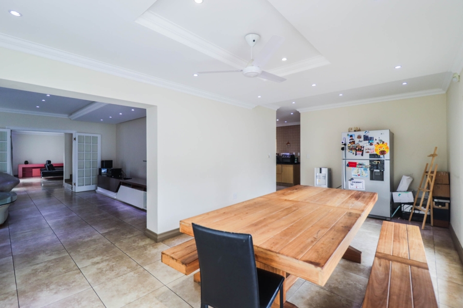 To Let 4 Bedroom Property for Rent in Linmeyer Gauteng