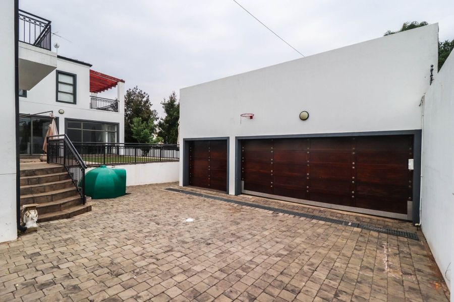 To Let 4 Bedroom Property for Rent in Linmeyer Gauteng