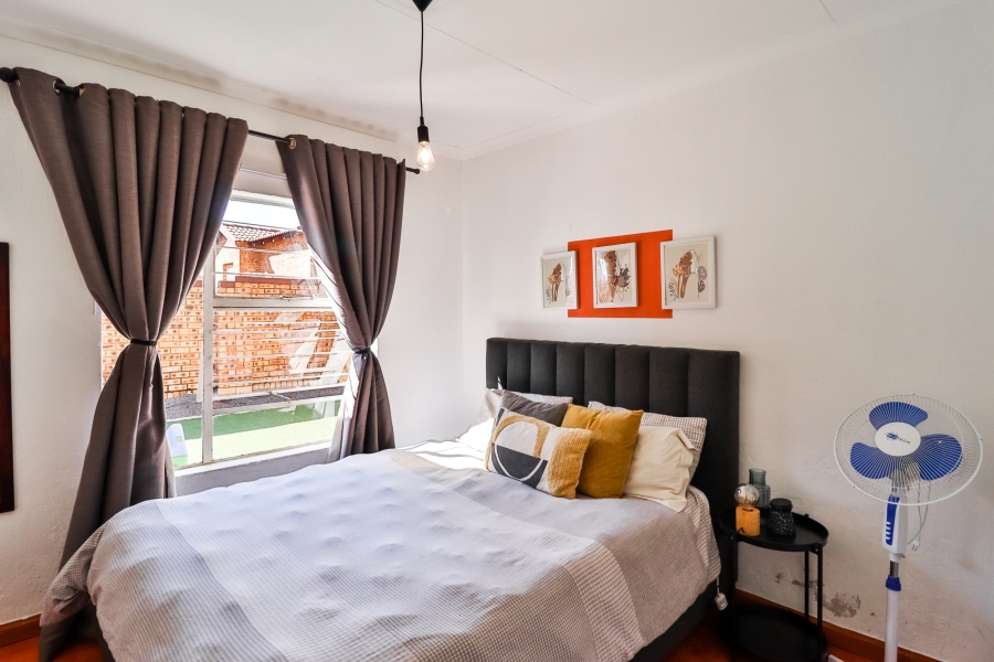 2 Bedroom Property for Sale in Honeypark Gauteng