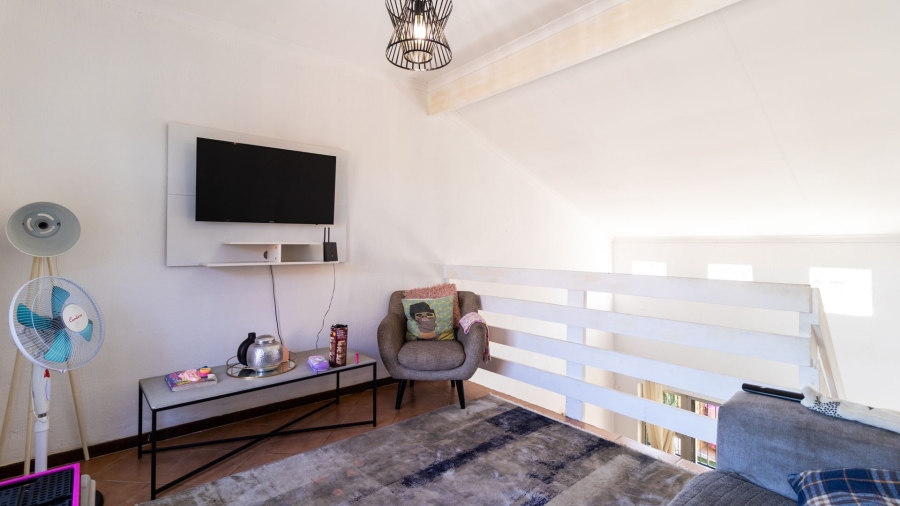 2 Bedroom Property for Sale in Honeypark Gauteng