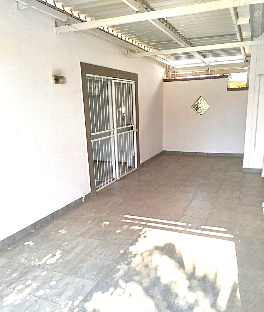 2 Bedroom Property for Sale in Sinoville Gauteng