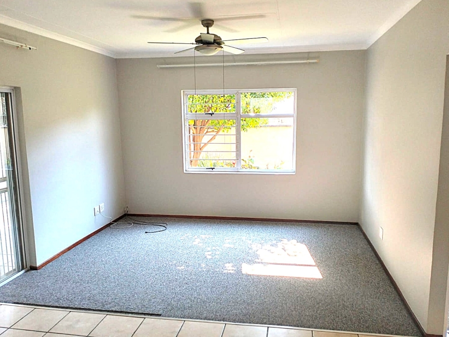 2 Bedroom Property for Sale in Sinoville Gauteng