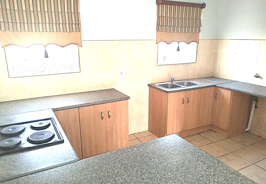 2 Bedroom Property for Sale in Sinoville Gauteng
