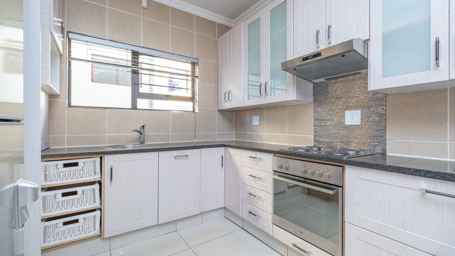 4 Bedroom Property for Sale in Pinehaven Gauteng