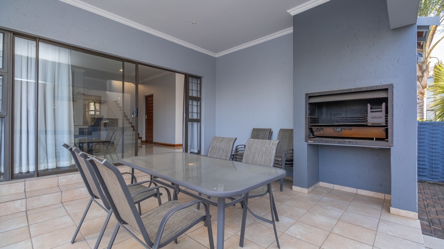4 Bedroom Property for Sale in Pinehaven Gauteng
