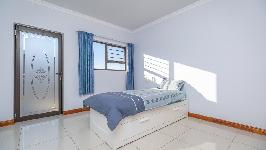 4 Bedroom Property for Sale in Pinehaven Gauteng