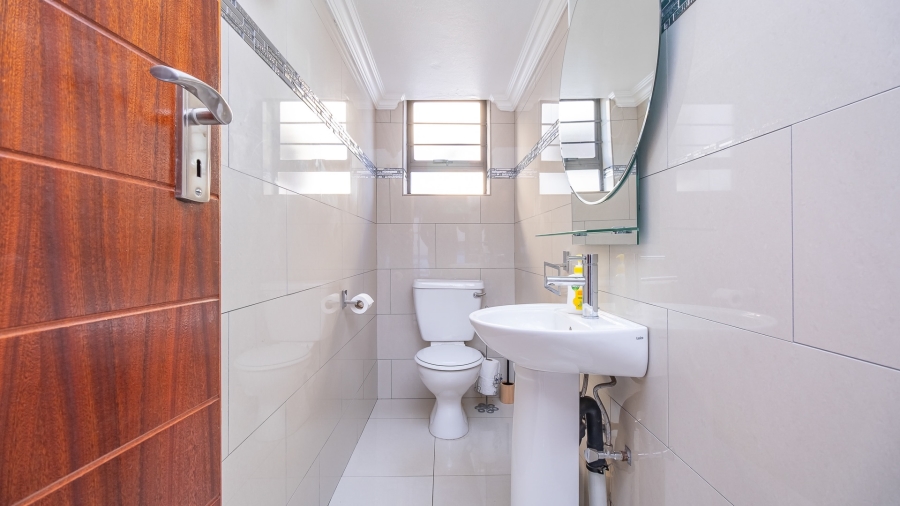 4 Bedroom Property for Sale in Pinehaven Gauteng