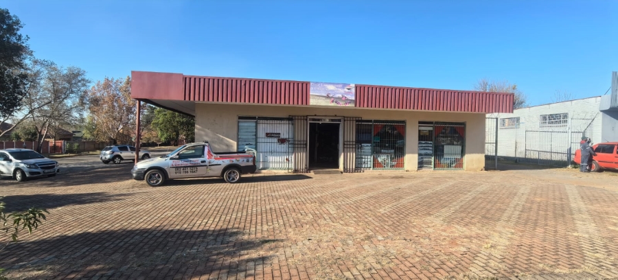 Commercial Property for Sale in Arena Gauteng