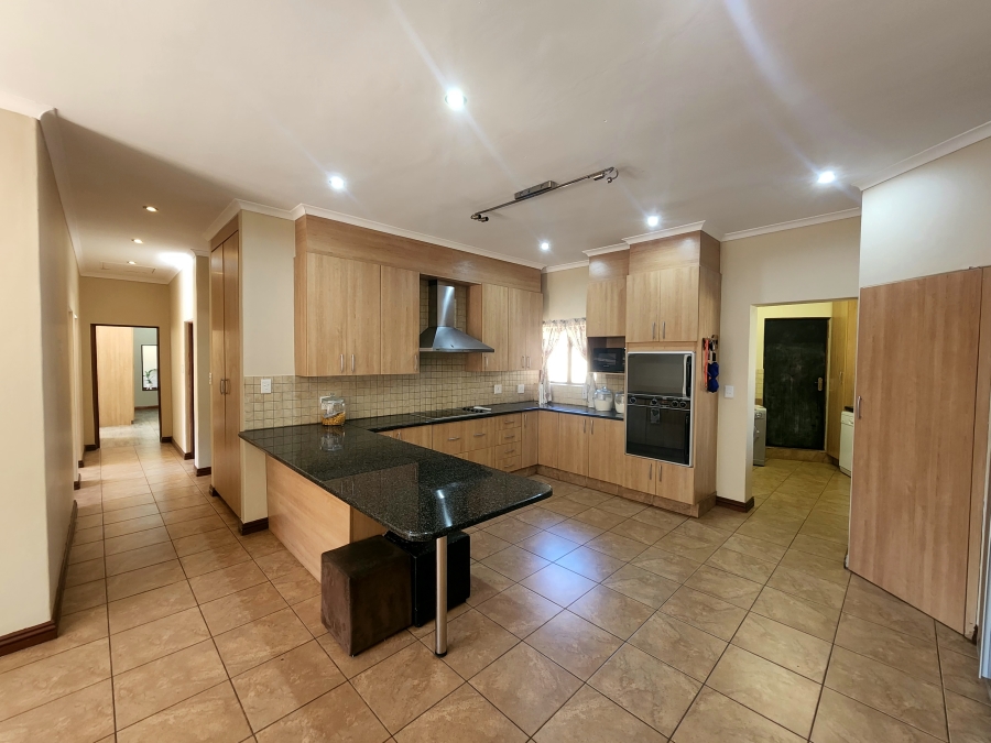 4 Bedroom Property for Sale in Pebble Rock Golf Village Gauteng