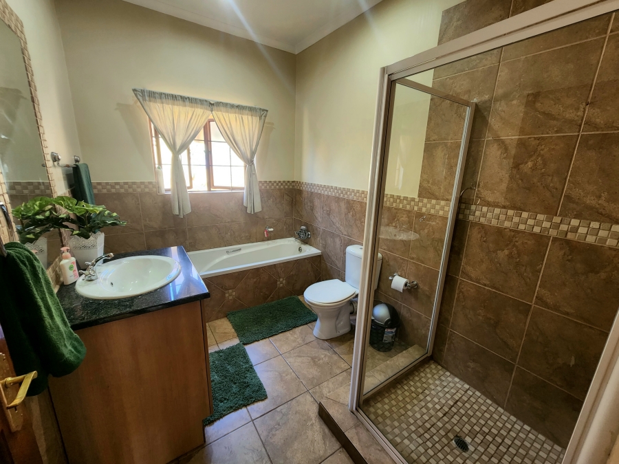4 Bedroom Property for Sale in Pebble Rock Golf Village Gauteng