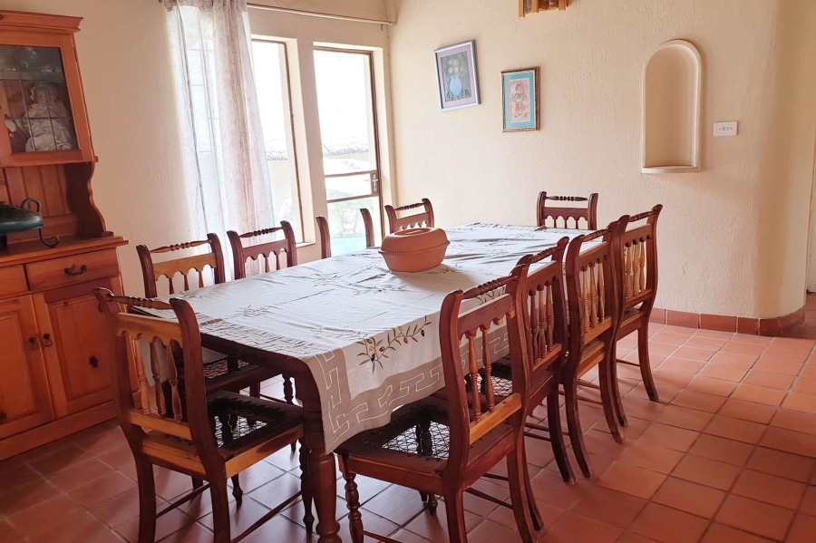 5 Bedroom Property for Sale in Zwartkop Gauteng