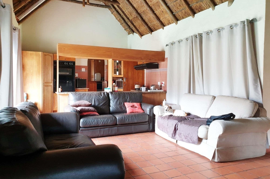 5 Bedroom Property for Sale in Zwartkop Gauteng