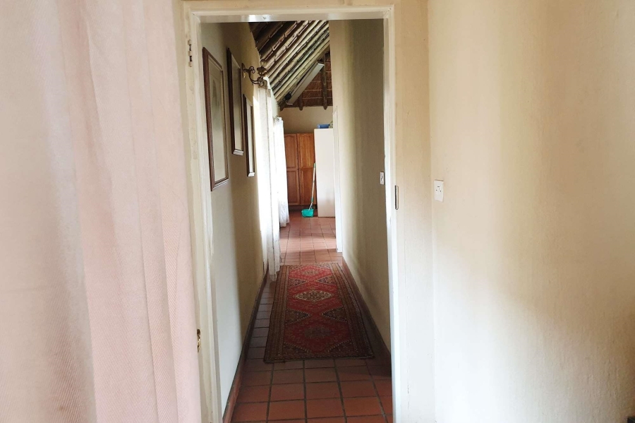 5 Bedroom Property for Sale in Zwartkop Gauteng