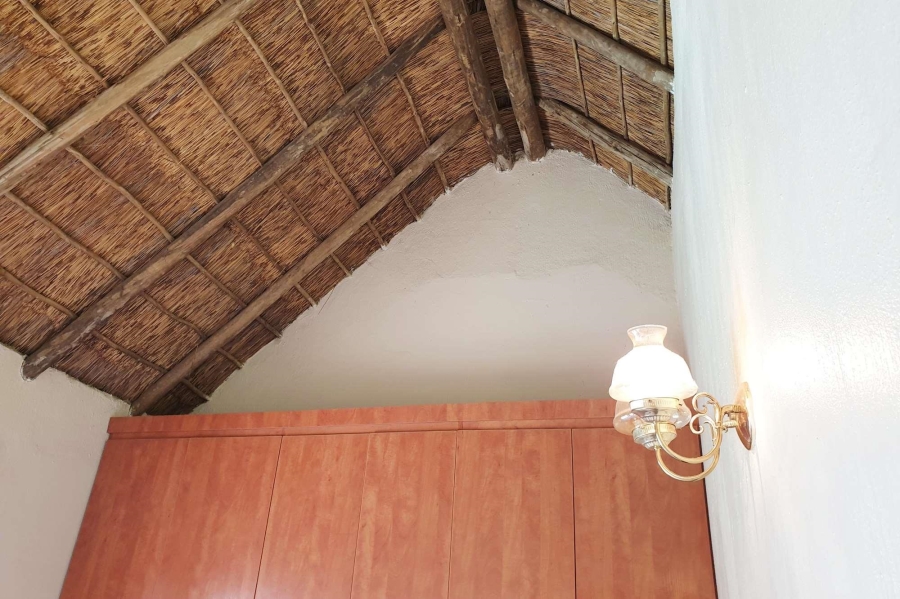 5 Bedroom Property for Sale in Zwartkop Gauteng