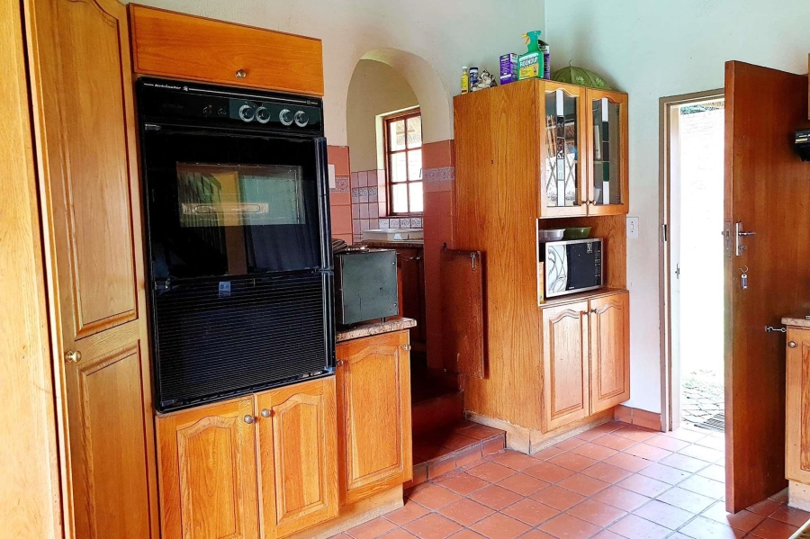 5 Bedroom Property for Sale in Zwartkop Gauteng