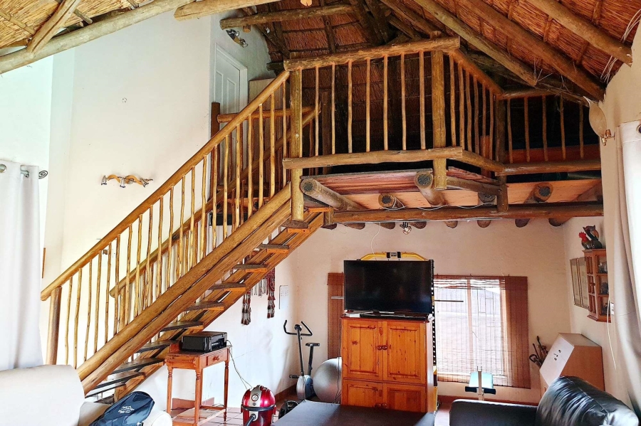 5 Bedroom Property for Sale in Zwartkop Gauteng
