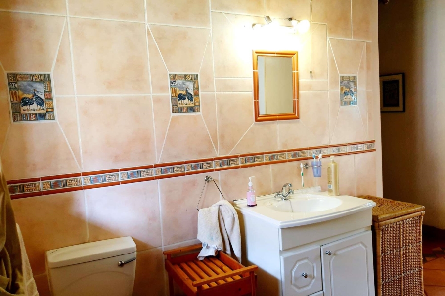 5 Bedroom Property for Sale in Zwartkop Gauteng