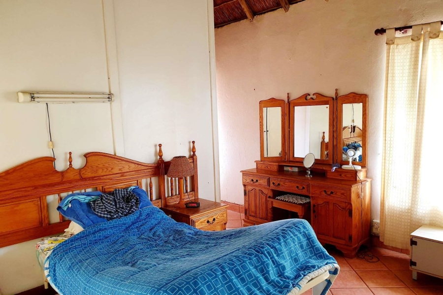 5 Bedroom Property for Sale in Zwartkop Gauteng