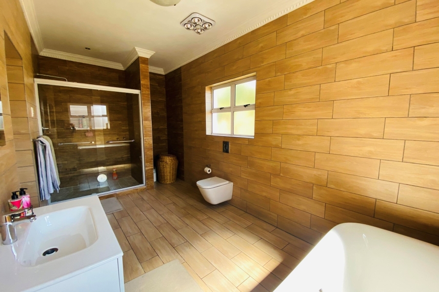 3 Bedroom Property for Sale in Riverspray Lifestyle Estate Gauteng