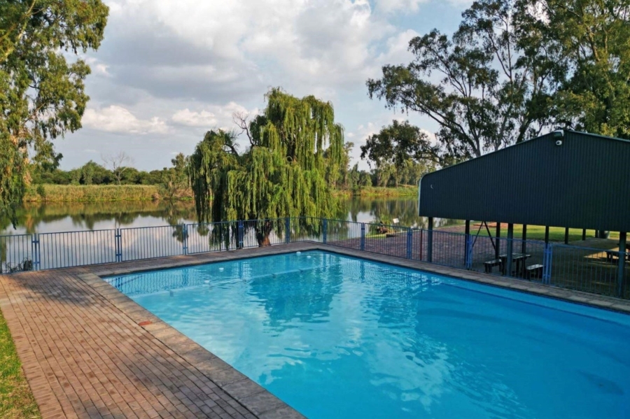 3 Bedroom Property for Sale in Riverspray Lifestyle Estate Gauteng