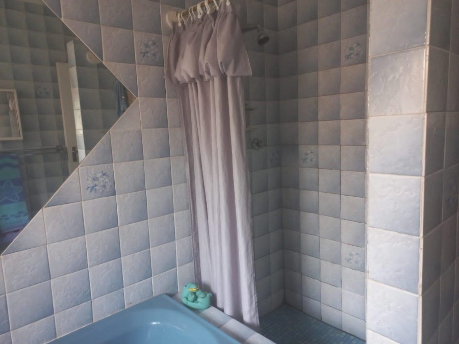 4 Bedroom Property for Sale in Greenhills Gauteng