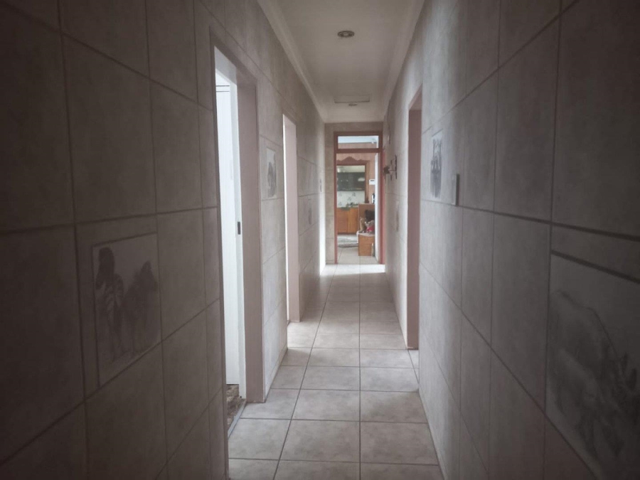 4 Bedroom Property for Sale in Greenhills Gauteng