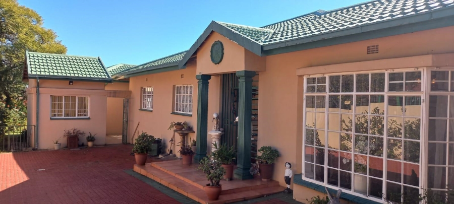 4 Bedroom Property for Sale in Greenhills Gauteng