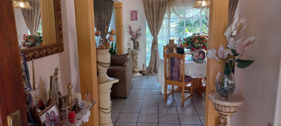 4 Bedroom Property for Sale in Greenhills Gauteng