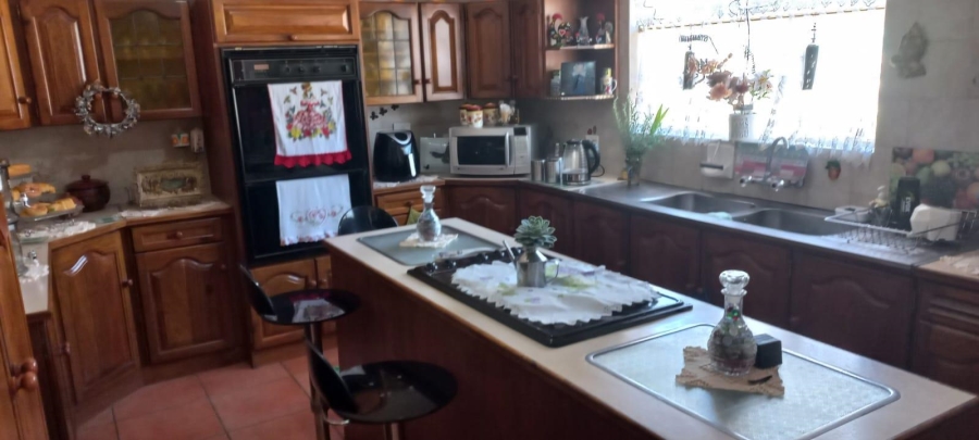 4 Bedroom Property for Sale in Greenhills Gauteng