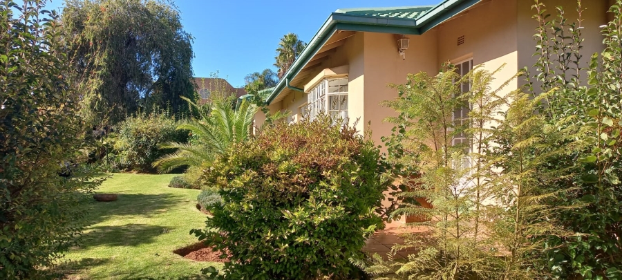 4 Bedroom Property for Sale in Greenhills Gauteng
