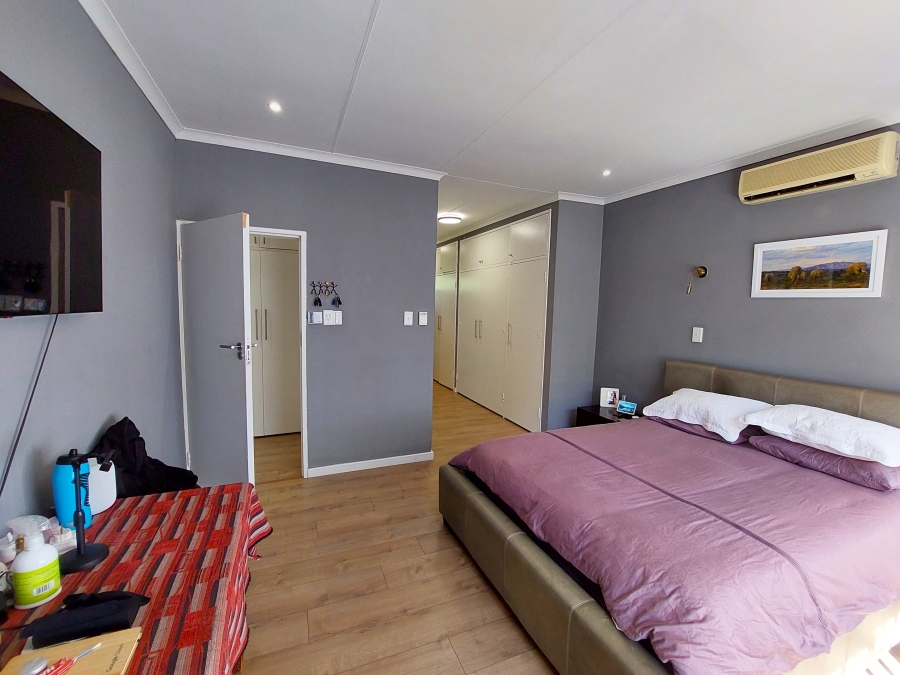 4 Bedroom Property for Sale in Erasmusrand Gauteng