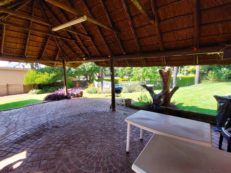 4 Bedroom Property for Sale in Erasmusrand Gauteng