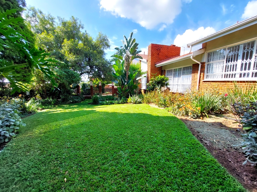 4 Bedroom Property for Sale in Erasmusrand Gauteng