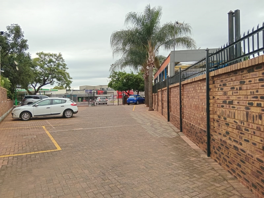 3 Bedroom Property for Sale in Sinoville Gauteng