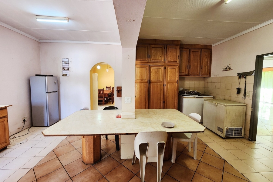 11 Bedroom Property for Sale in Valhalla Gauteng