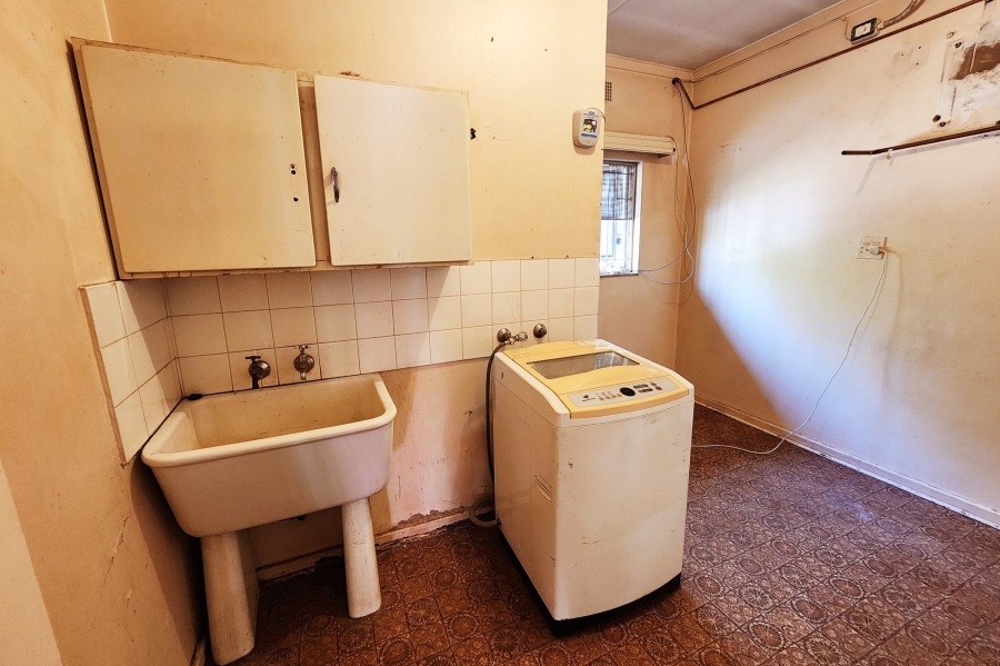 11 Bedroom Property for Sale in Valhalla Gauteng