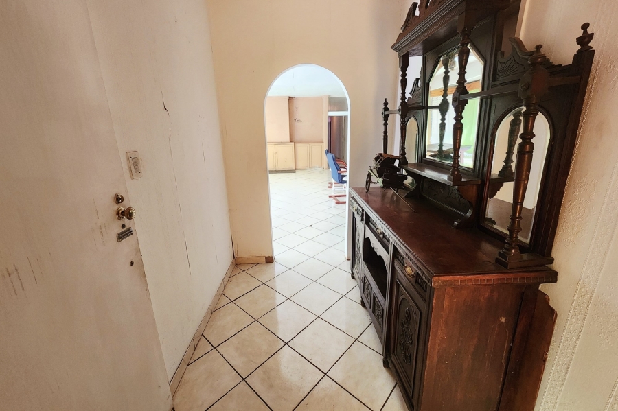 11 Bedroom Property for Sale in Valhalla Gauteng