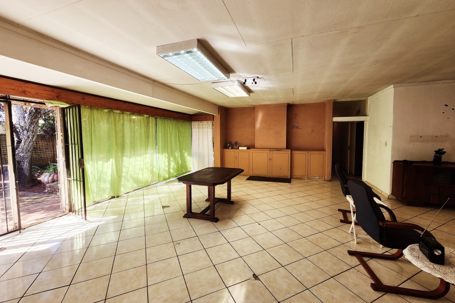 11 Bedroom Property for Sale in Valhalla Gauteng