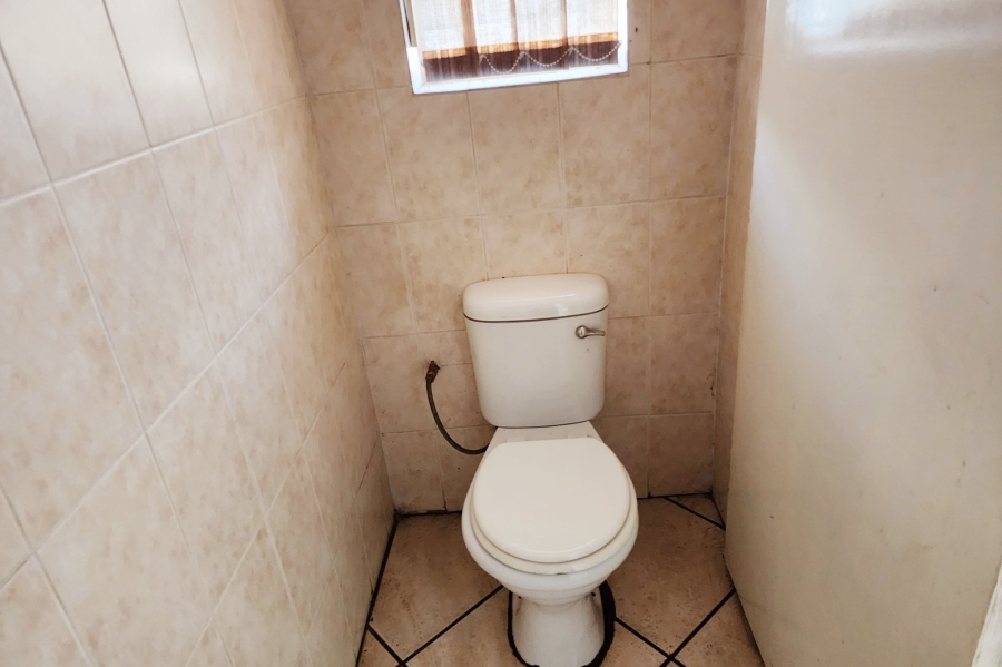 11 Bedroom Property for Sale in Valhalla Gauteng