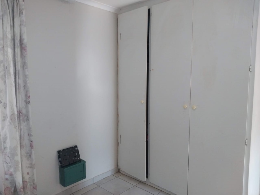 3 Bedroom Property for Sale in Annlin Gauteng