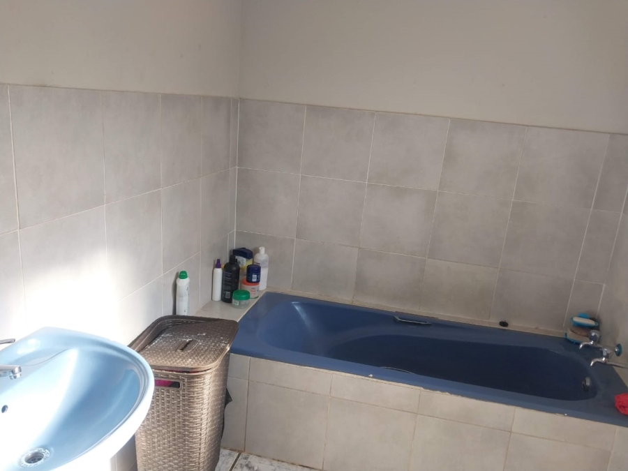 3 Bedroom Property for Sale in Annlin Gauteng
