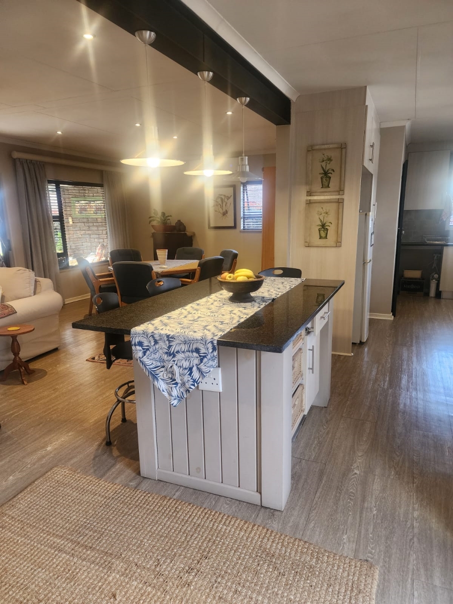 To Let 2 Bedroom Property for Rent in Lynnwood Glen Gauteng