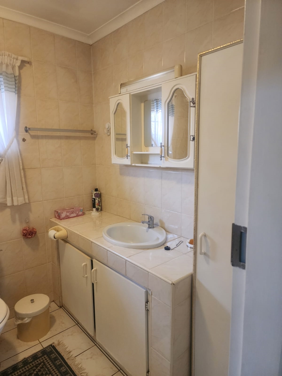 To Let 2 Bedroom Property for Rent in Lynnwood Glen Gauteng