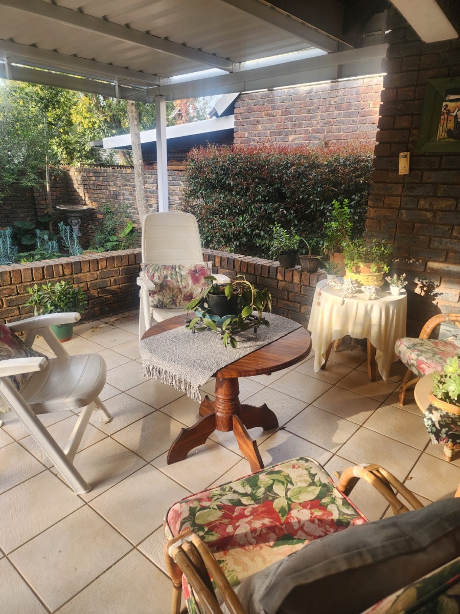 To Let 2 Bedroom Property for Rent in Lynnwood Glen Gauteng