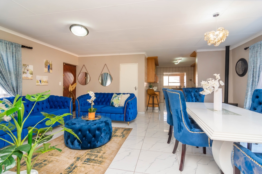 4 Bedroom Property for Sale in Rangeview Gauteng